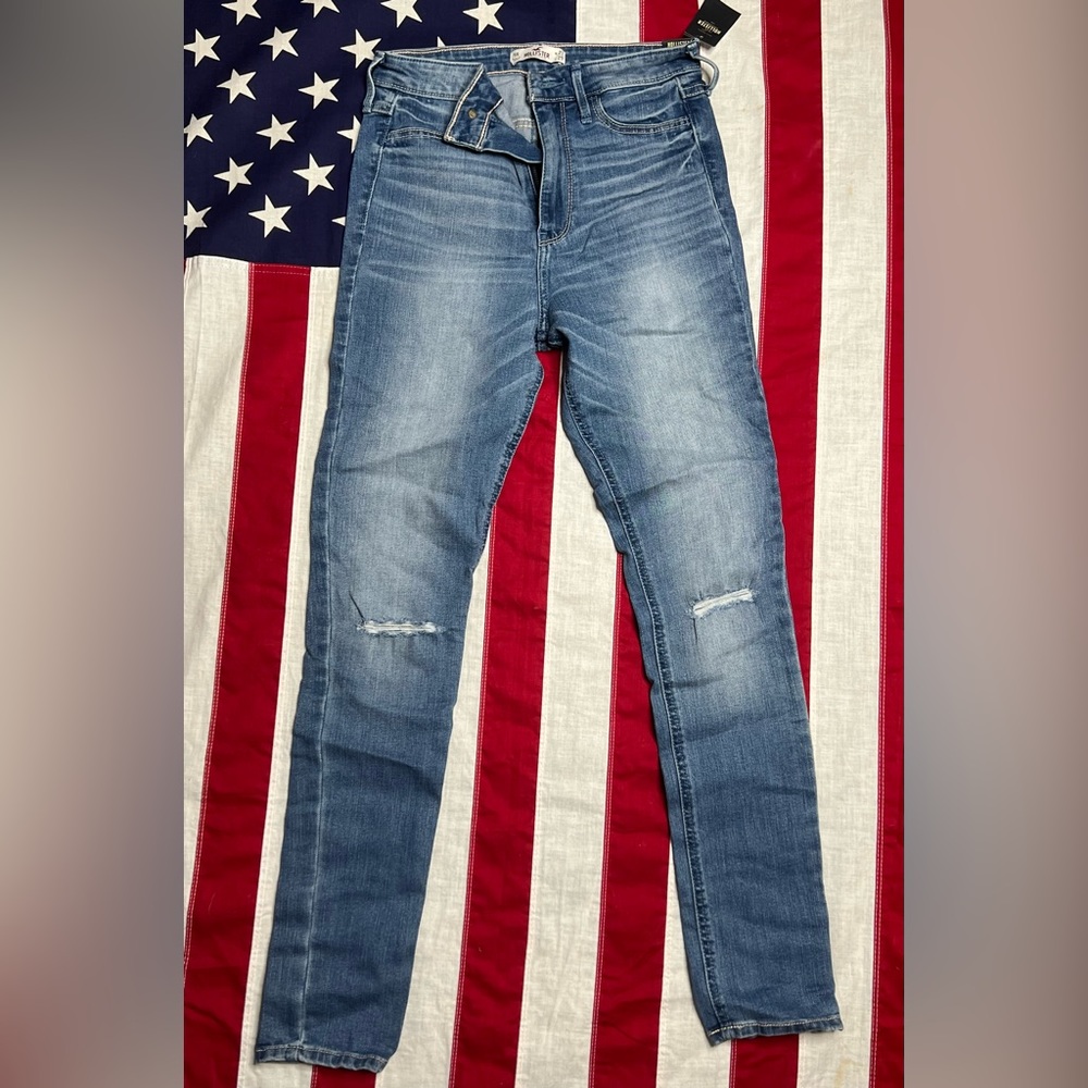 Hollister natural waist jeans leggings 27w 29L size 5. NWT